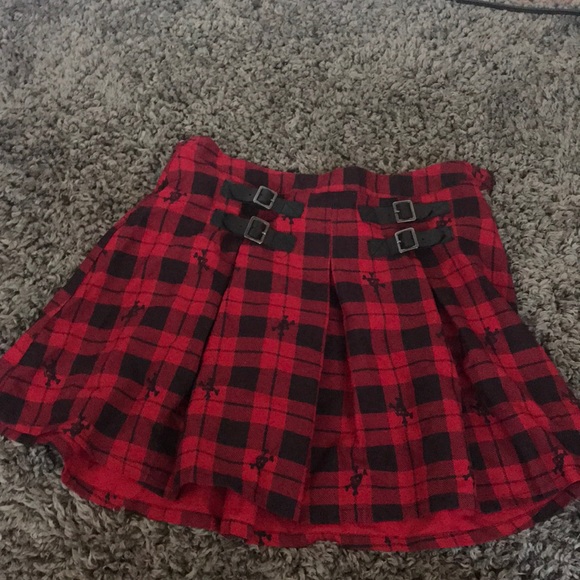 Hot Topic Dresses & Skirts - Hot Topic Red Checkered with Skulls Punk Skirt 💀